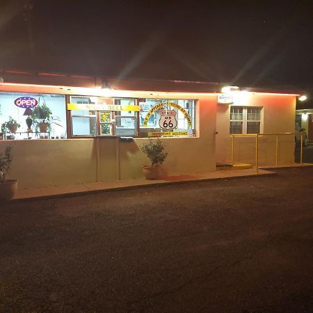 טוקומקארי Americana Motel מראה חיצוני תמונה
