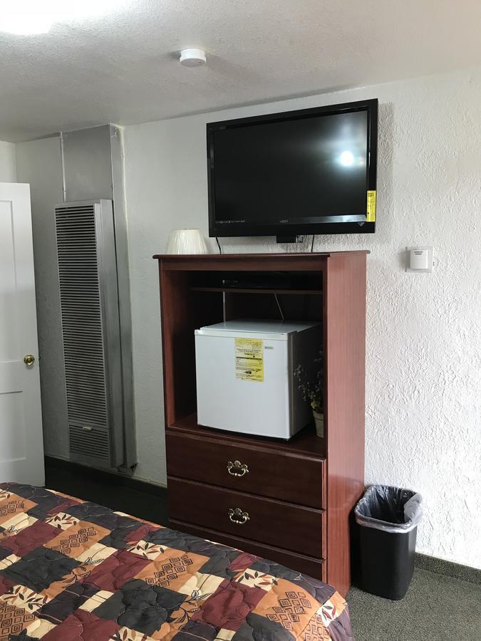 טוקומקארי Americana Motel מראה חיצוני תמונה