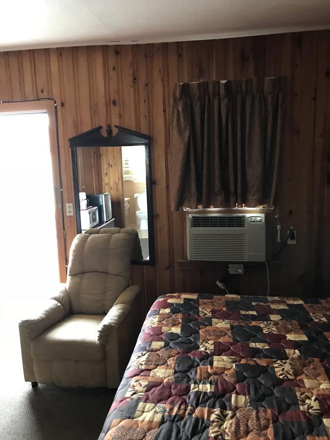 טוקומקארי Americana Motel מראה חיצוני תמונה