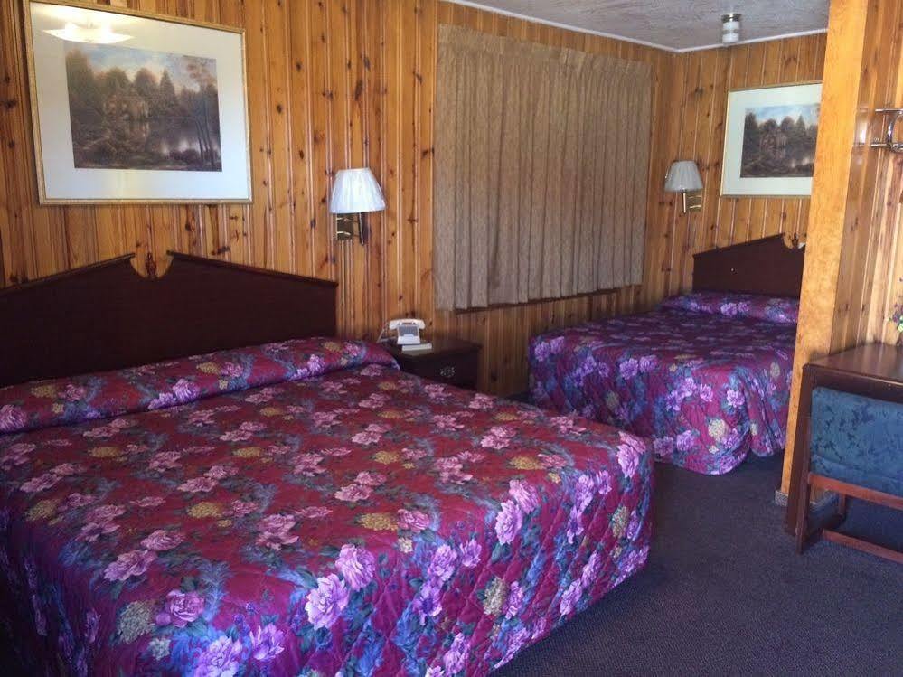 טוקומקארי Americana Motel מראה חיצוני תמונה