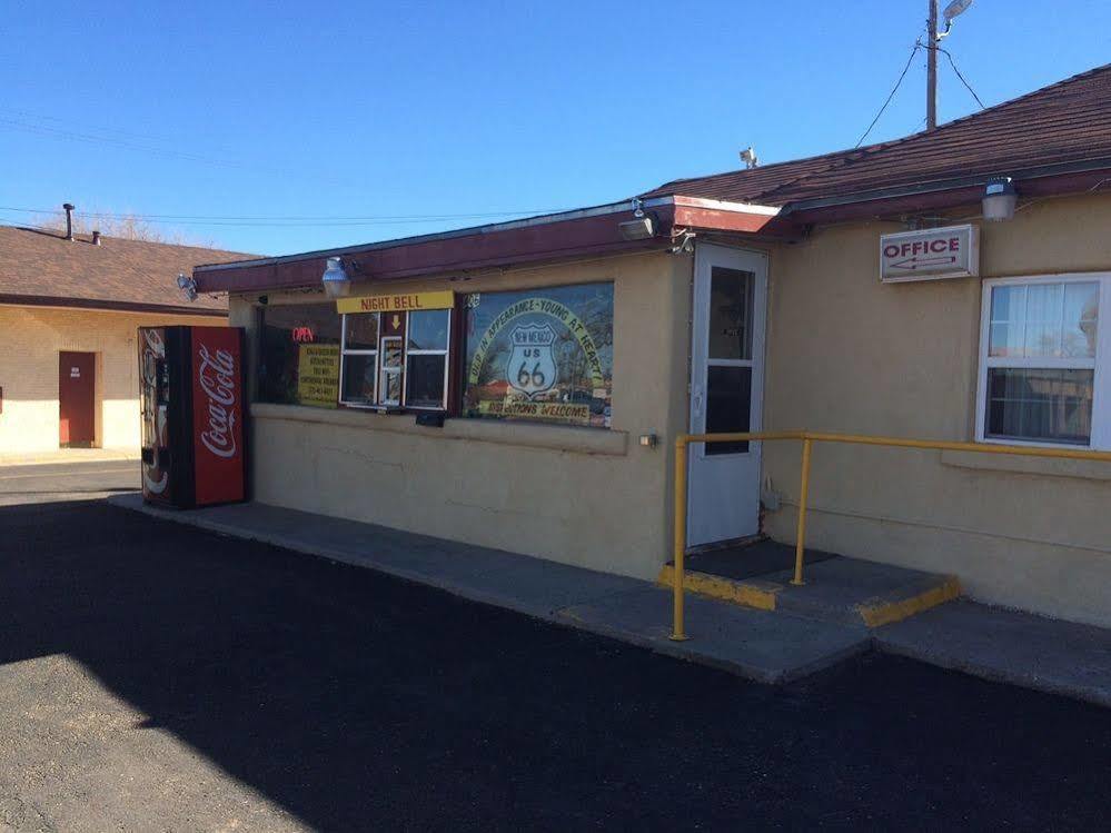 טוקומקארי Americana Motel מראה חיצוני תמונה